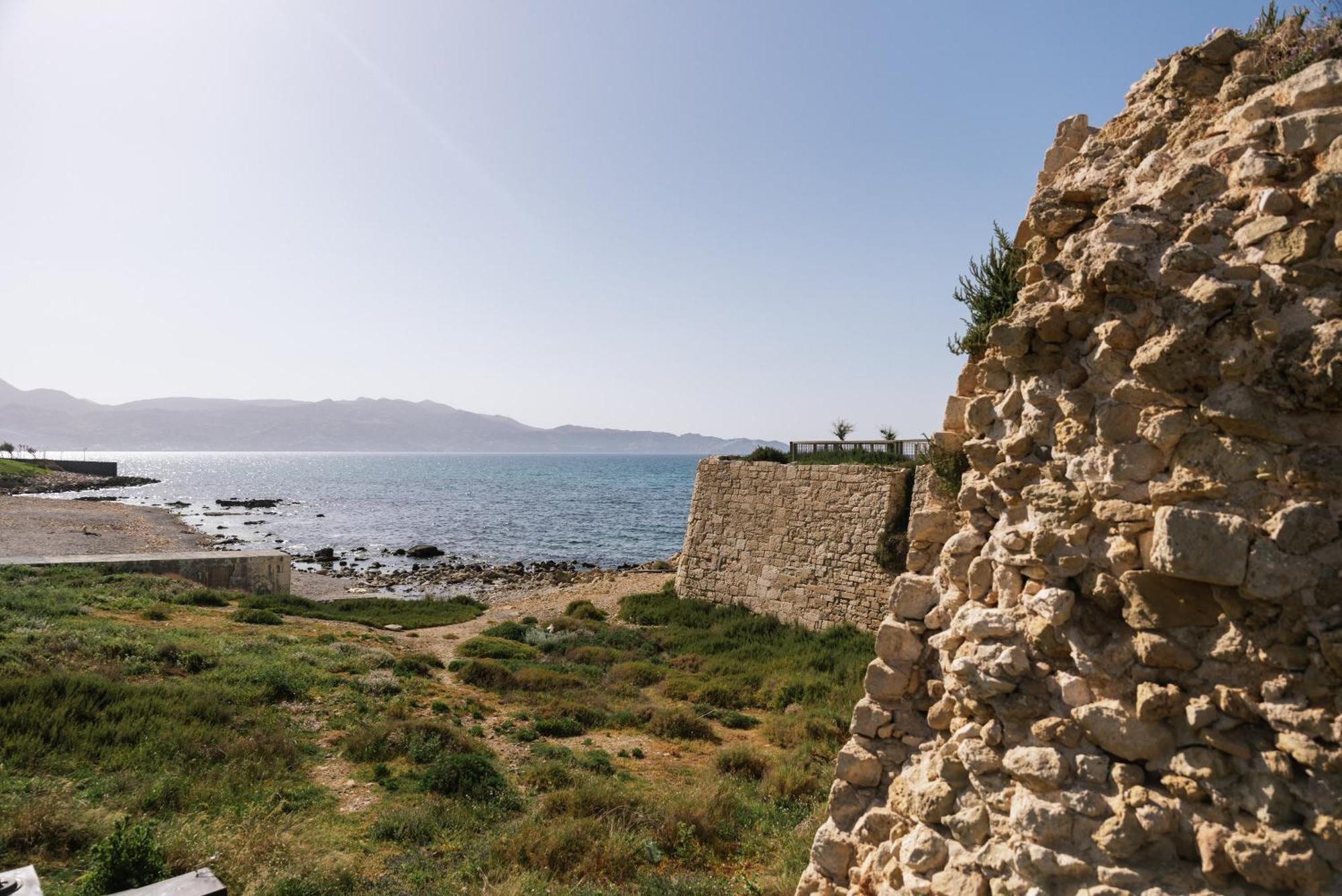 Alcyone Studios And Apartments Heraklion Exterior foto