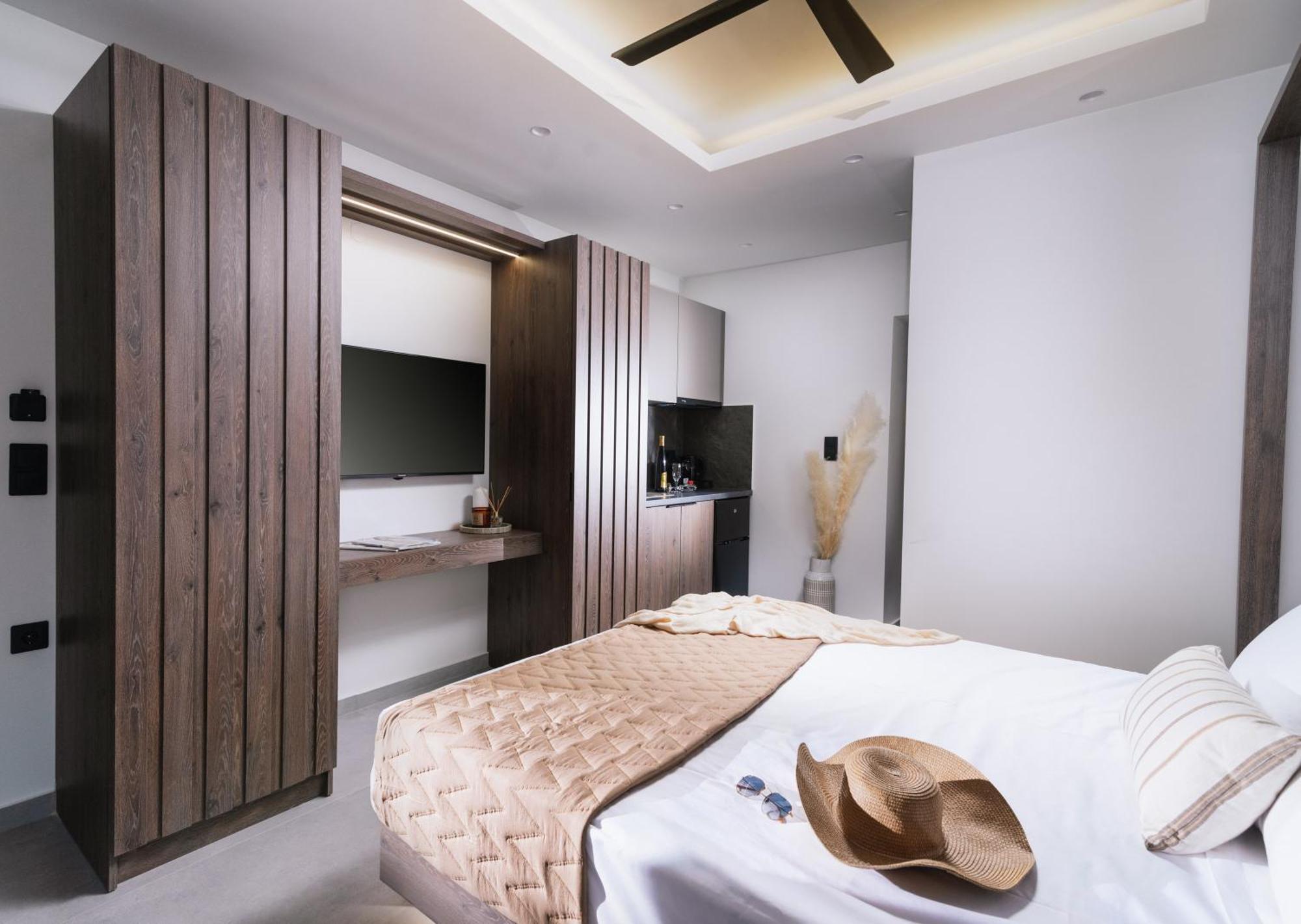 Alcyone Studios And Apartments Heraklion Exterior foto