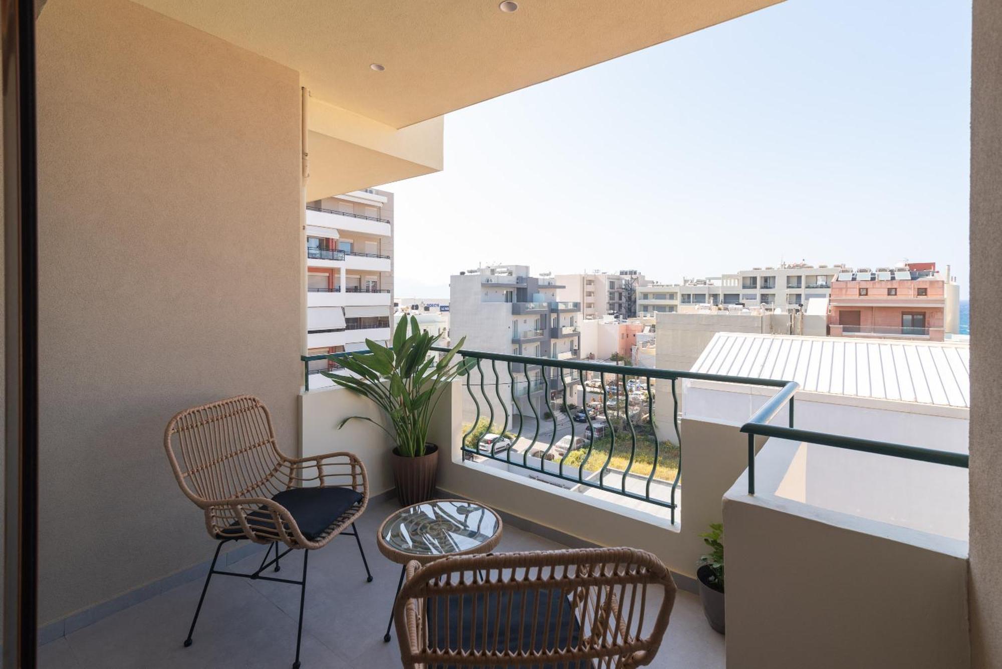 Alcyone Studios And Apartments Heraklion Exterior foto